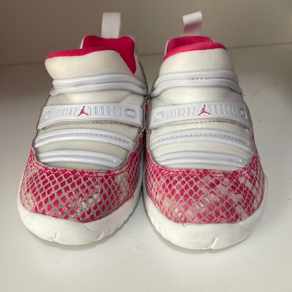 AIR JORDAN 11 RETRO LITTLE FLEX TD 'PINK SNAKESKIN'